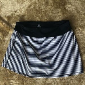 Gap Fit stripe tennis/golf skirt